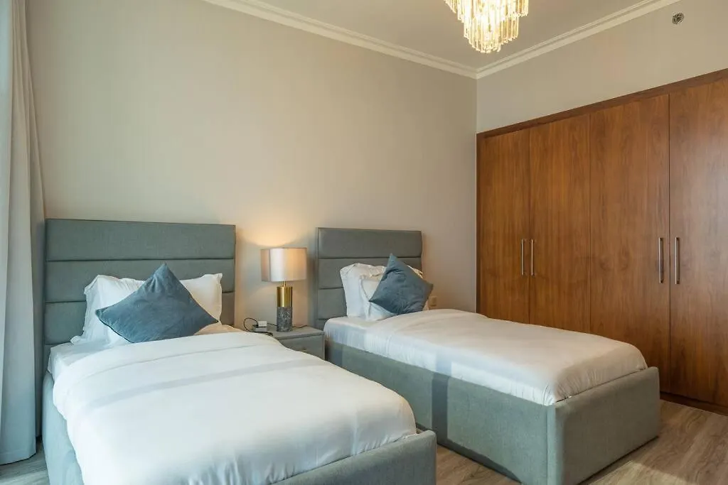 First Class 3Br With Full Burj Khalifa And Fountain View Dubai Apartment