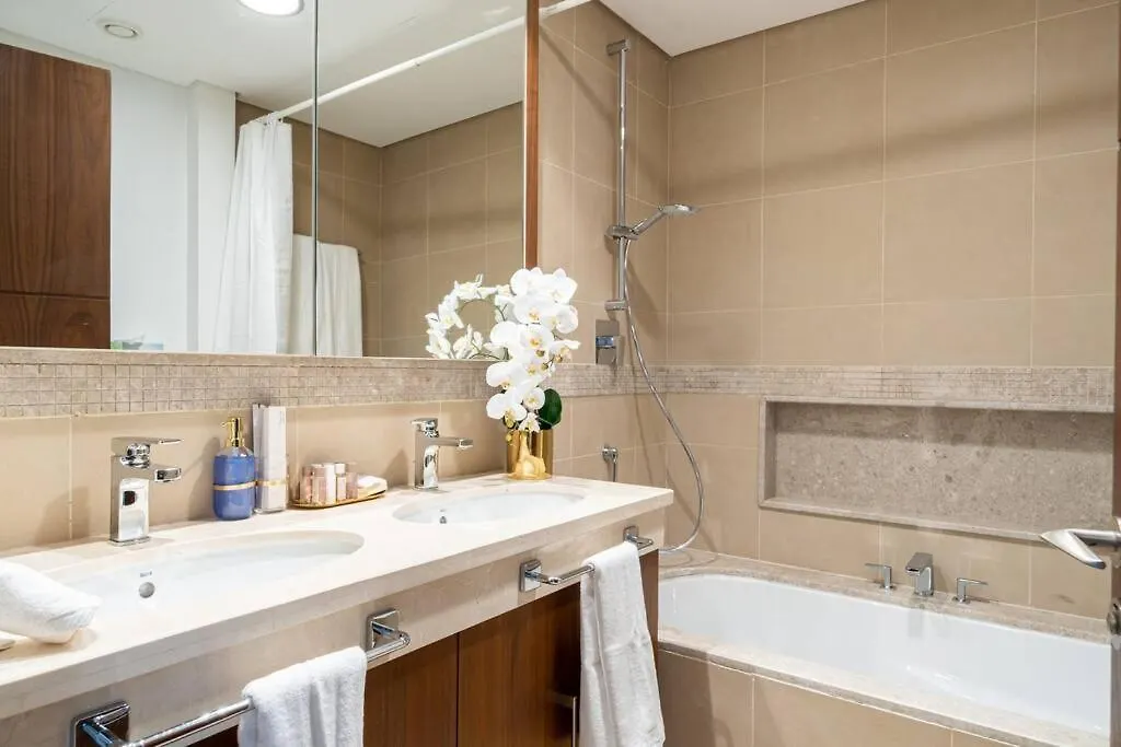 First Class 3Br With Full Burj Khalifa And Fountain View Dubai United Arab Emirates